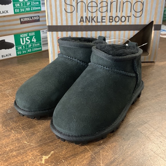 NEW Kids Kirkland Signature Shearling Mini Short Boot Black - Picture 2 of 5